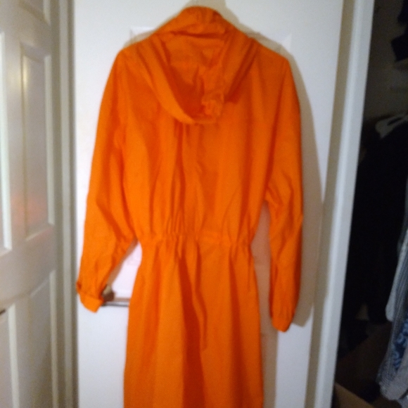 The new Fall color Rain coat XXL - Picture 4 of 4